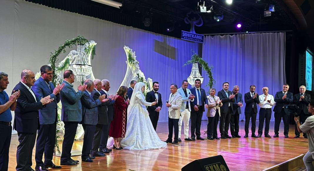 Gaziantep'te Bol Şahitli Muhteşem Nikah! Gaziantep'in Siyaset ve İş Dünyası Bu Nikahta Buluştu 2